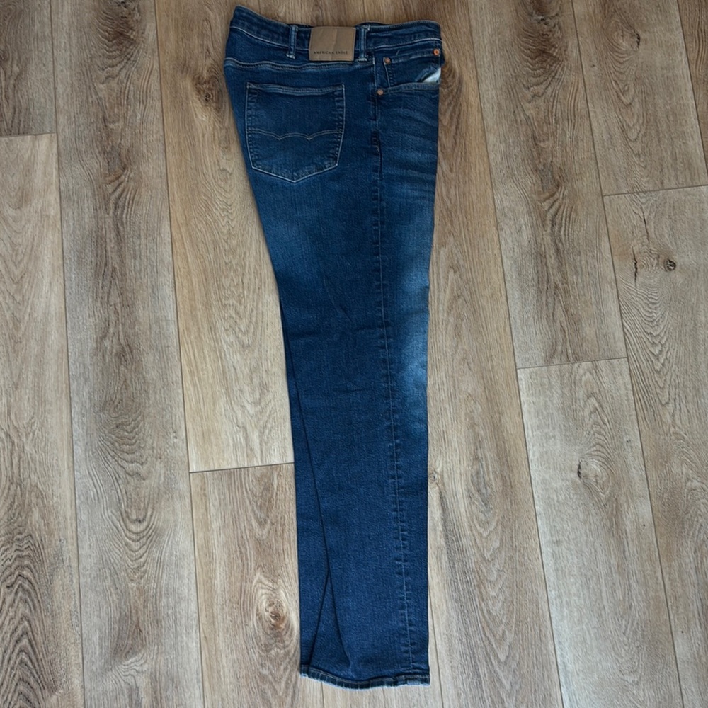 American Eagle Outfitters Men’s Slim Straight Jeans